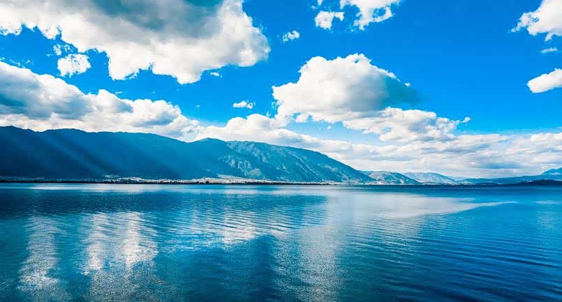 享受大自然带给我们的美丽风景