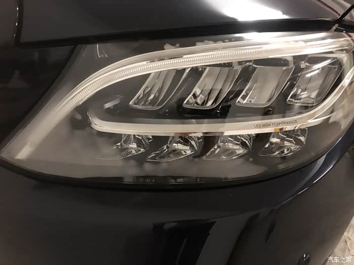 新购入的奔驰大灯起雾