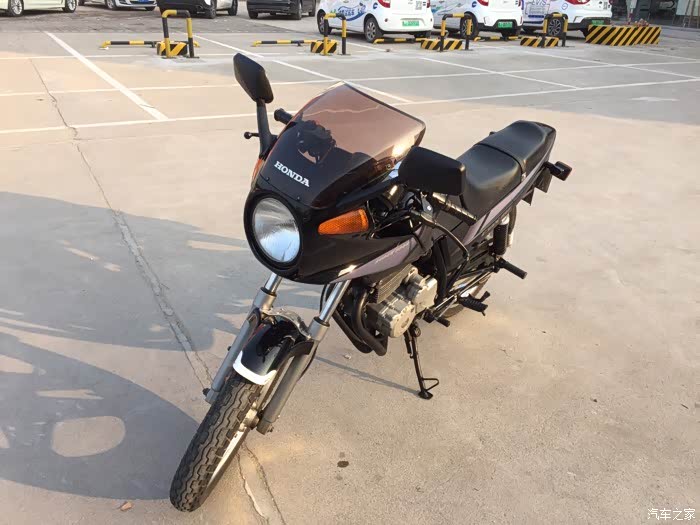 个人收藏第三贴九二年本田cbx125