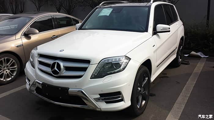 glk老车主换2020款glc300l豪华黑外咖内已提车
