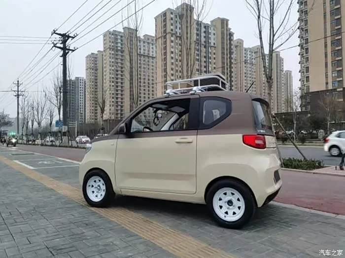 五菱宏光miniev改装爆龟轮毂,小钱玩出大个性