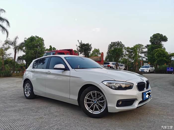 想入手一辆二手宝马118i两厢版本