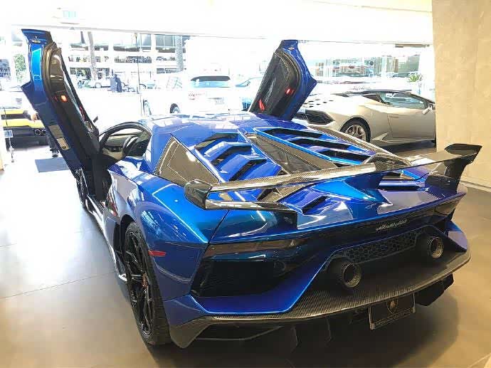 兰博基尼aventador lp770-4 svj蓝色诱惑