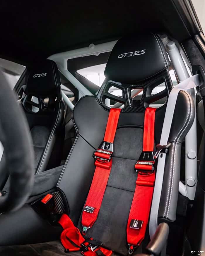 【图】漂亮的安全带,安全系数肯定也高_保时捷911论坛_汽车之家论坛