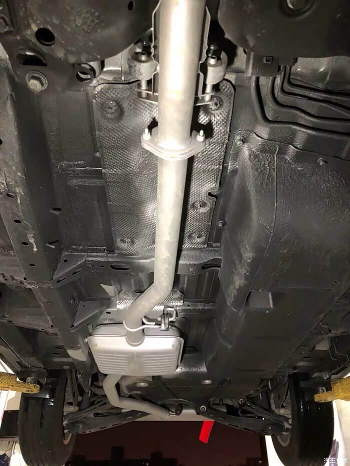 有探界者加装过油路护板的吗?