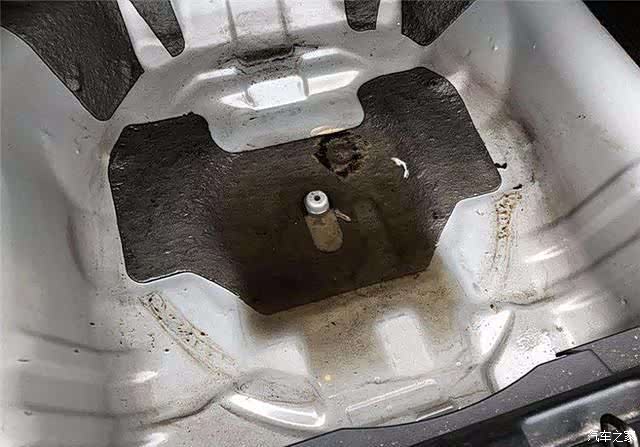 被暴雨泡过的车去哪了 六招教你识破二手水泡车