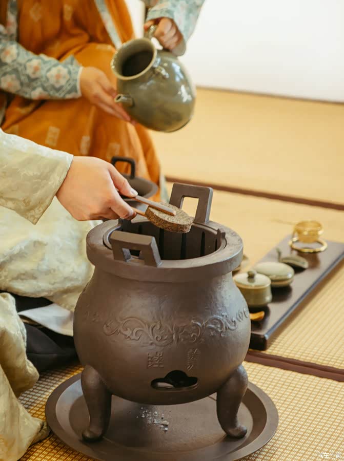 寻幽向径山问茶陆羽泉