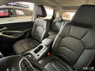 我的威严霸气的第一款大玩具,宝骏530