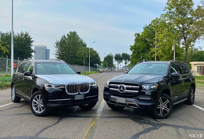 【图】请大家欣赏gls450与宝马x7的对比_奔驰gls论坛_汽车之家论坛
