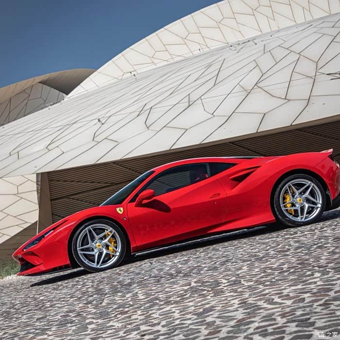 【图】ferrari f8 tributo艳丽的红色辣马,霸气十足_法拉利f8论坛