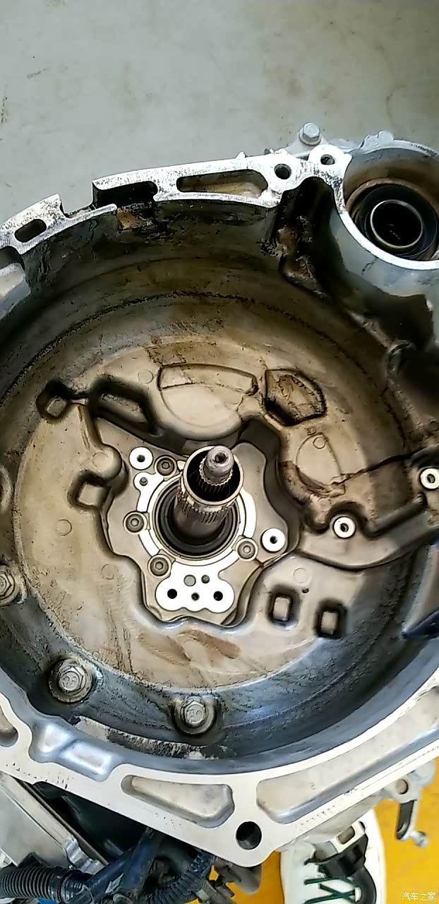 名爵6,变速箱异响漏油,4s检查不出问题,厂家不同意更换总成