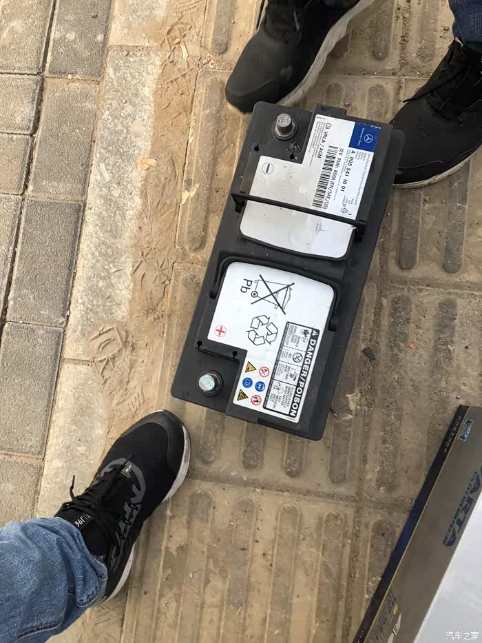 【图】十年老gl换新瓦尔塔蓄电池_奔驰gl论坛_汽车之家论坛