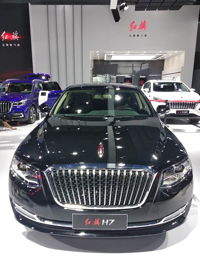成都车展红旗h7大气稳重