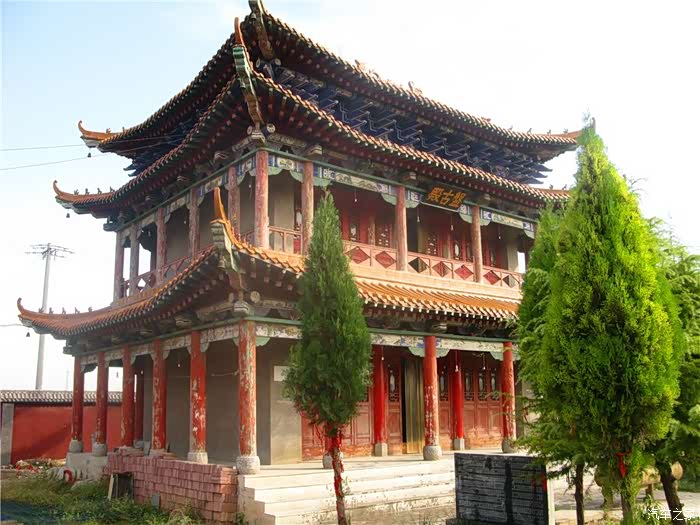 盘古殿,应该知道这里供奉的是谁了吧.