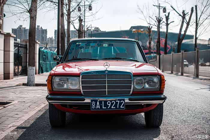 大圣卡斯基经典座驾为30岁的奔驰230e庆生