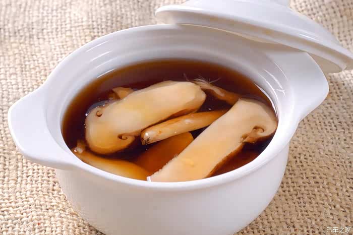 你好2021美食合集牛年大吉之银耳鸡茸