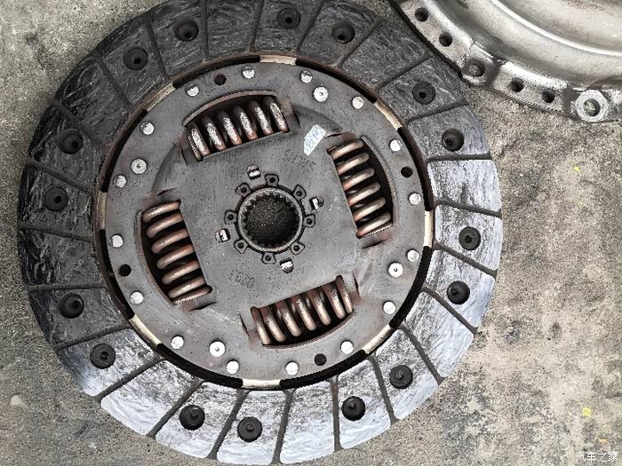 2020年1月11日更换爱思帝大金离合器感受离合器超级轻爽