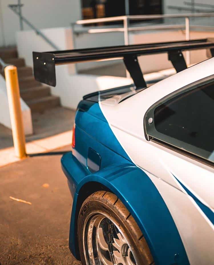 经典的极品飞车,宝马e46 m3.