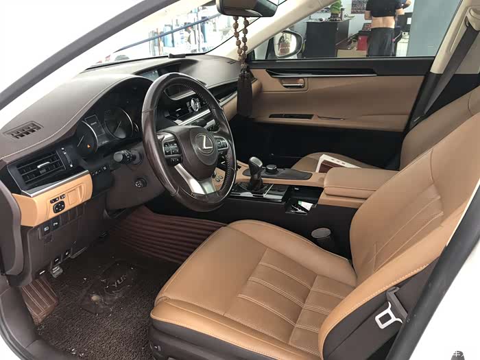 每天随手拍车之es300内饰