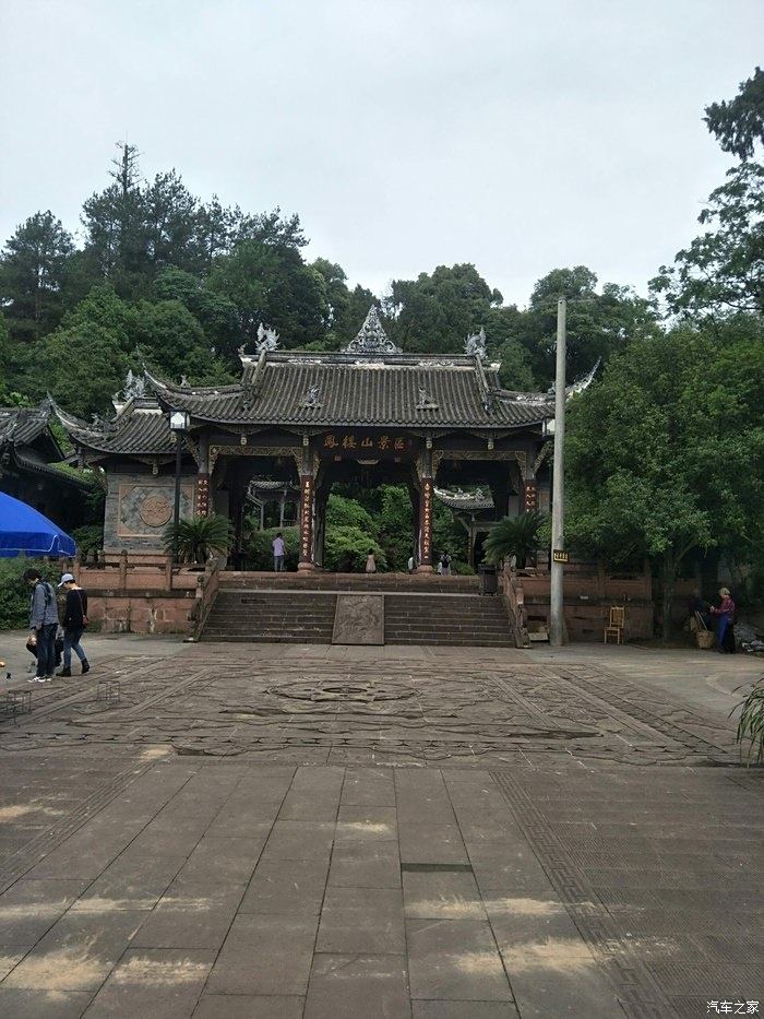 凤栖山古寺图片