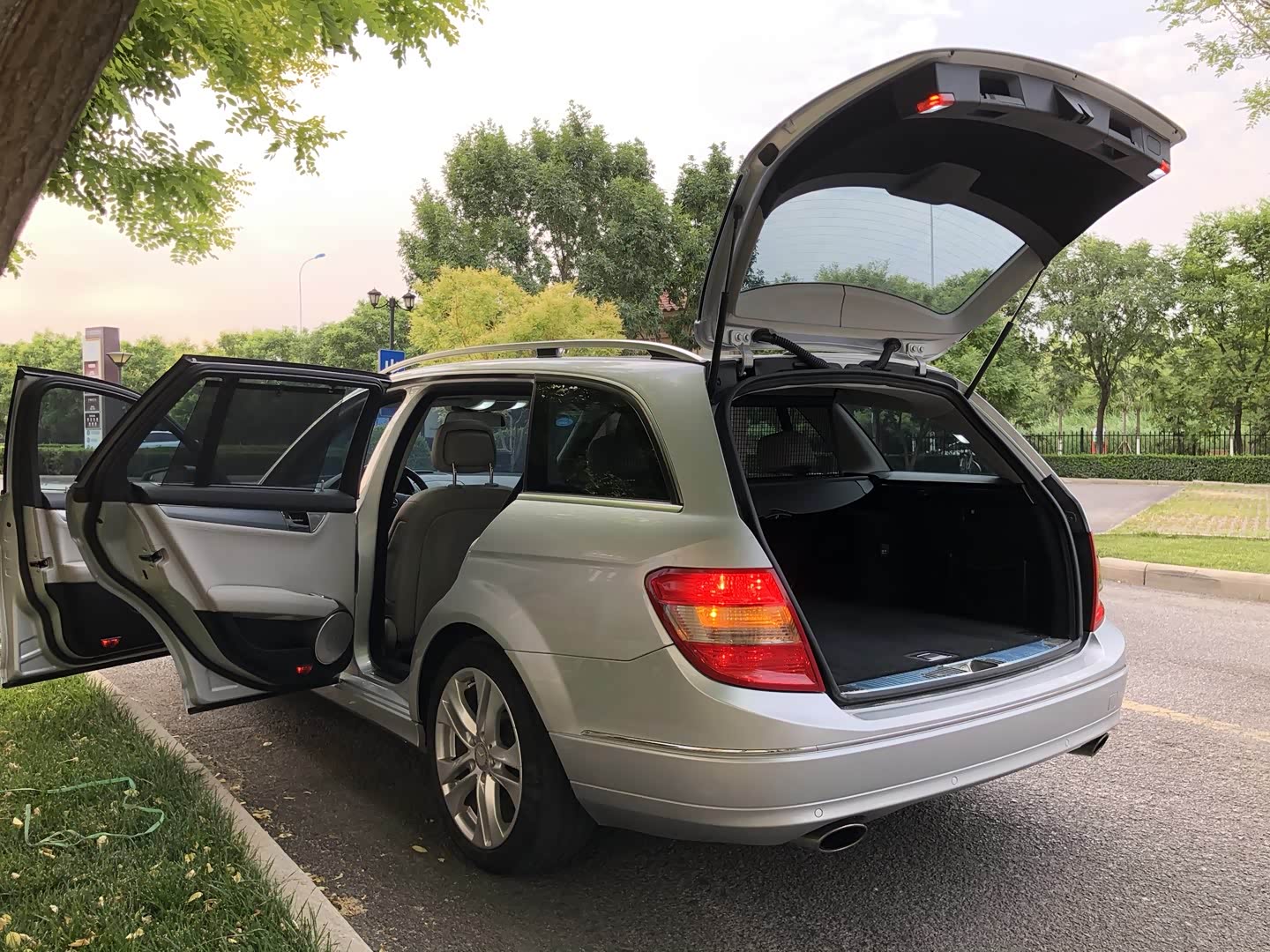 分享经典的奔驰c300旅行