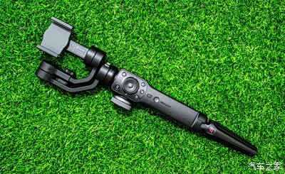 【家家众测】--手持稳定神器-智云4手机三轴稳