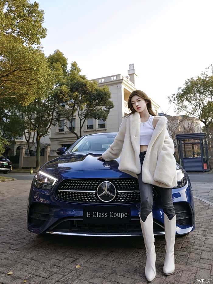 开着奔驰的小美女来了美的任性