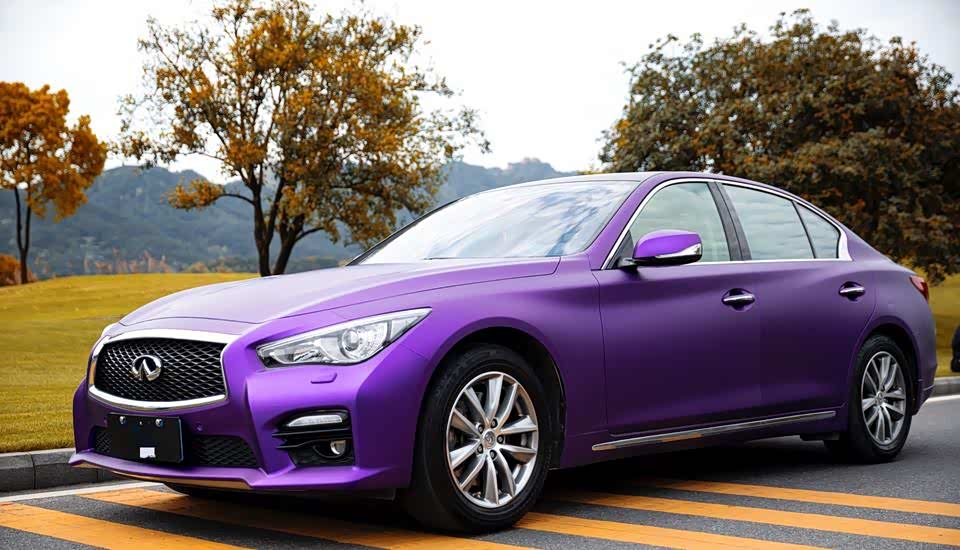 英菲尼迪q50亚光电镀紫这颜色很有范儿
