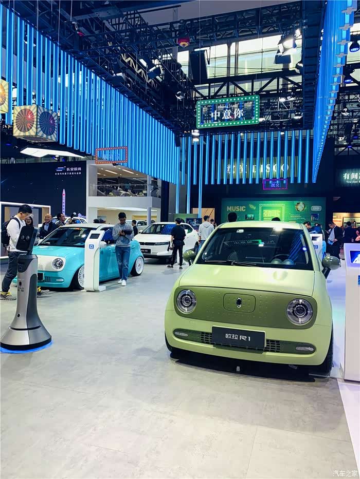 广州车展感受萌趣复古的欧拉r1