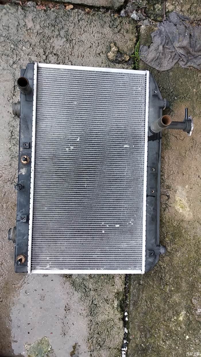 【图】换节温器,洗水箱!_熊猫经典论坛_汽车之家论坛