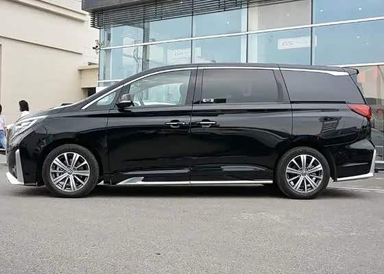 2020款广汽传祺gm8大师版的外观上呈现出一定的豪华感