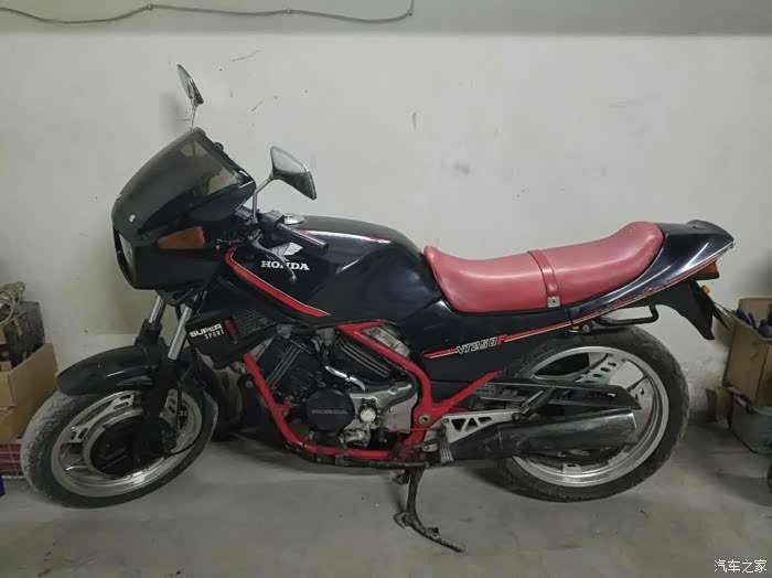 个人收藏第七贴82年本田vt250f