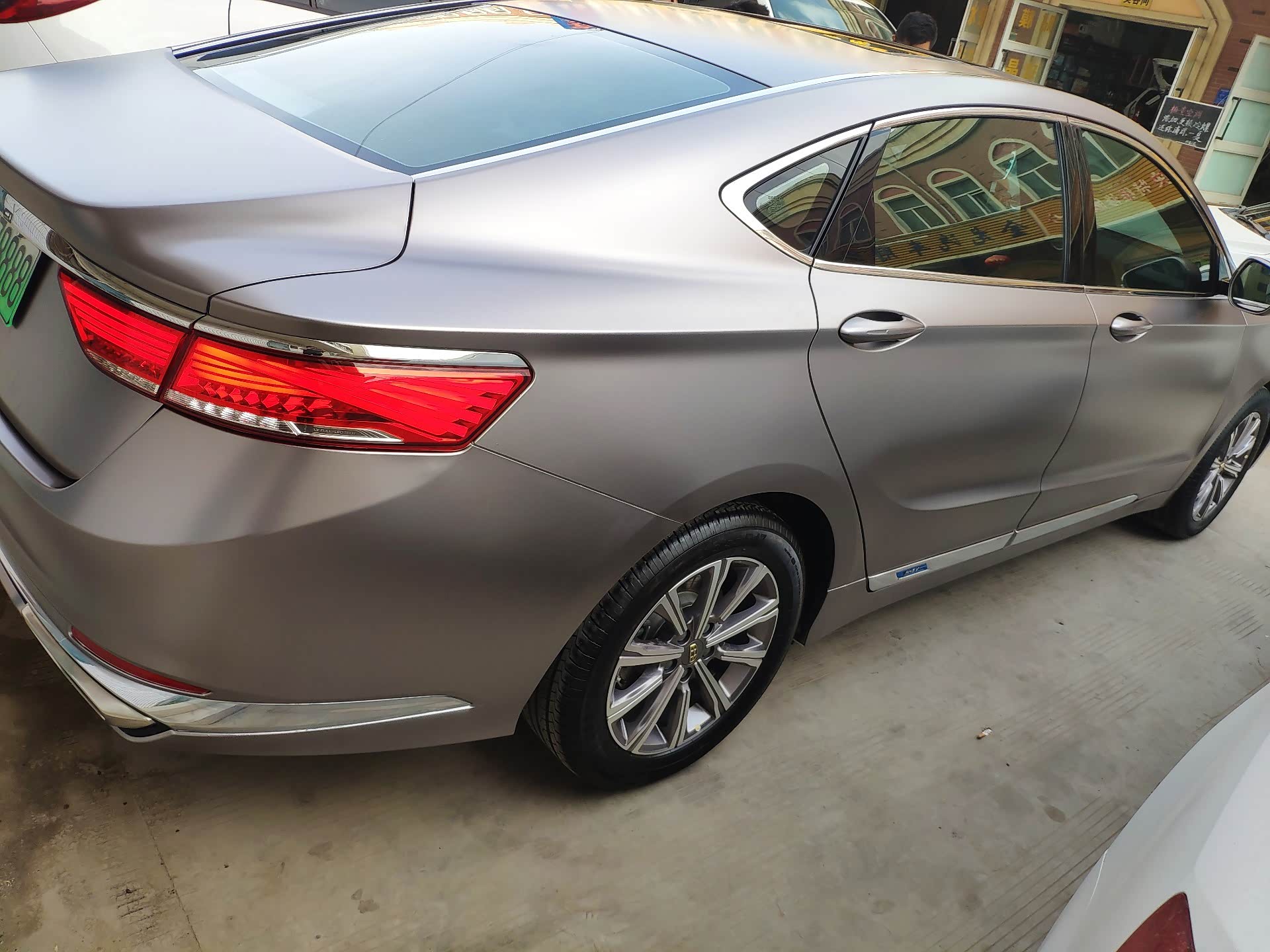 「深圳博瑞ge车友会」来一次华丽的变身—全车改色记