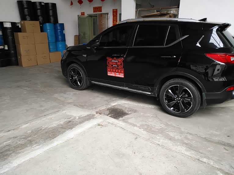 传祺gs313t自豪版黑色