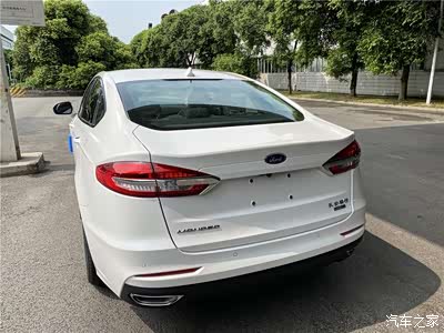 为了家庭换车,选择了20款新蒙迪欧200时尚型