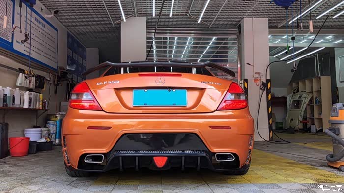 奔驰slk改装rowen大包围