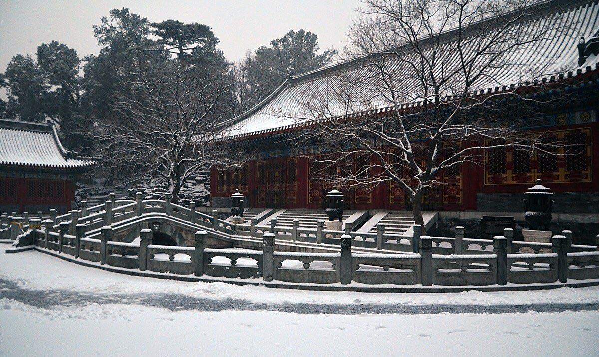北京香山雪景白雪皑皑分外妖娆