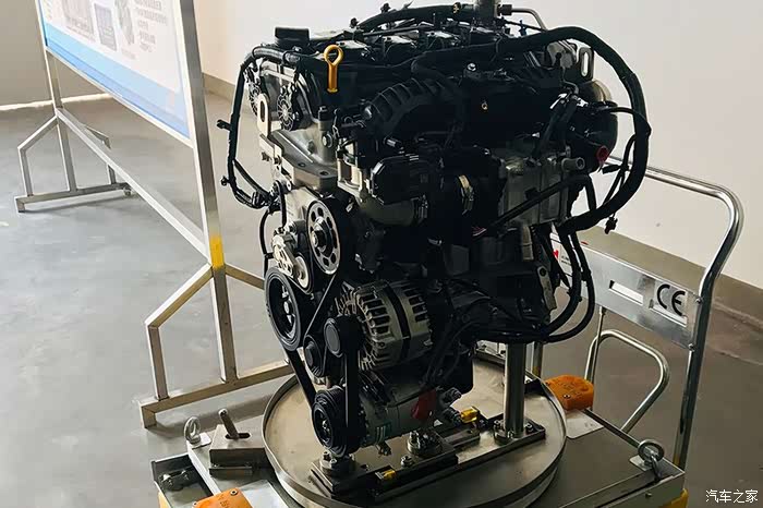 快报长安蓝鲸ne15t发动机将于11月13日全球首发亮相