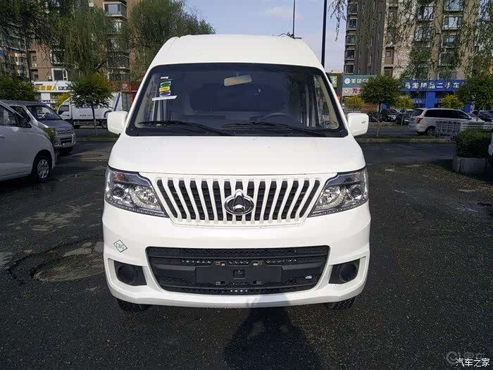 在长安轻型车4s店提了台睿行m80高顶对开油汽两用货车,期待它能有好的