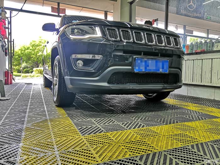 换固铂ats或者佳通at100后雨雪天抓地力会比原车胎小