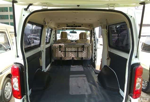 珍珠白的睿行m80