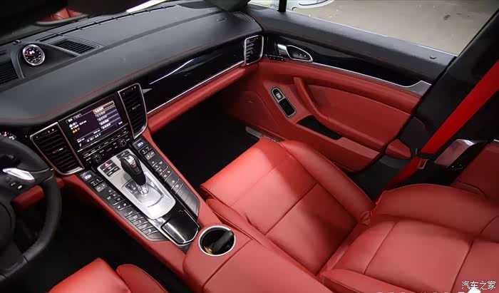 保时捷帕拉梅拉内饰改装作业酒红色内饰彰显运动基因