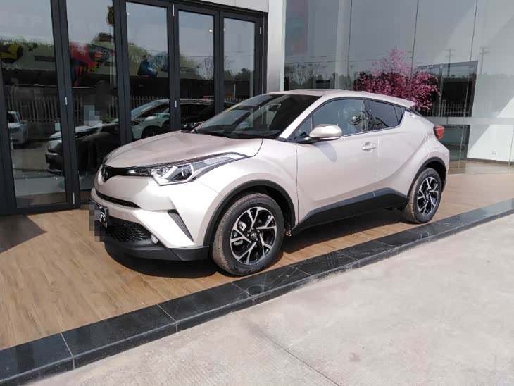 【图】拿走不谢,实拍阳光下的银色chr_丰田c-hr论坛_汽车之家论坛