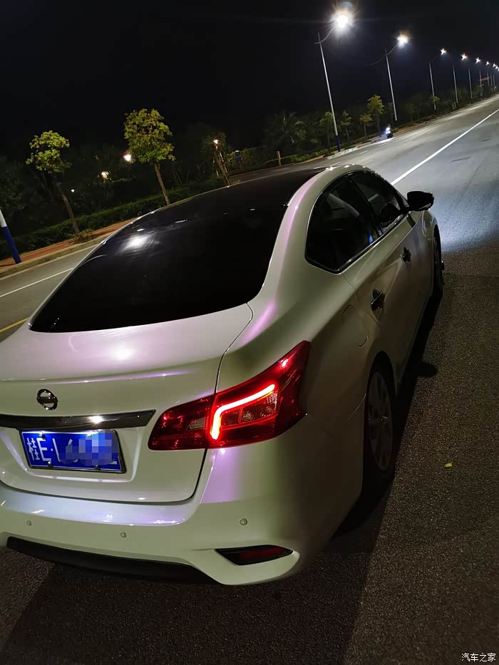 轩逸改色膜白变紫