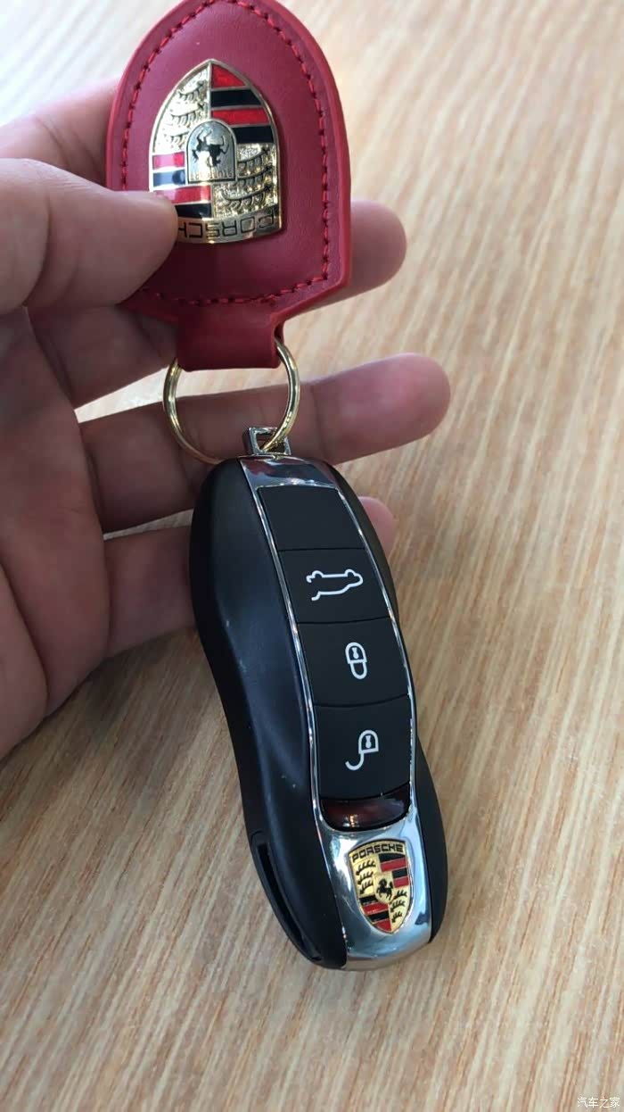 【图】露个脸保时捷maca_macan论坛_汽车之家论坛