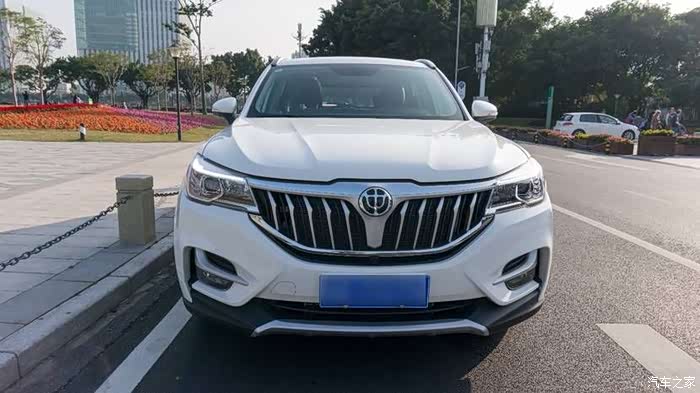 中华v6对比长安cs55还是v6外观较好一点