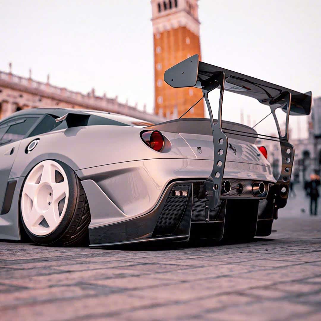 图 低趴改装法拉利,比原车好看吗?