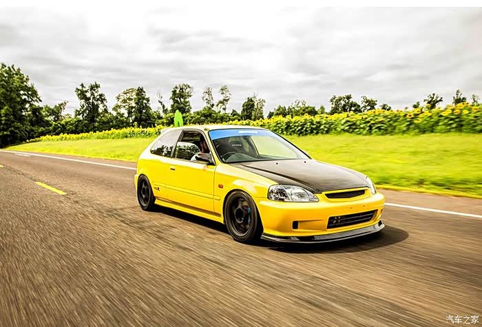 再现spoon黄色ek9改装1999年本田思域typer