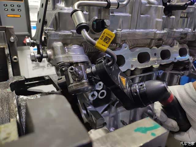 揭秘名爵6搭载的上汽1.5t"蓝芯"高功率发动机