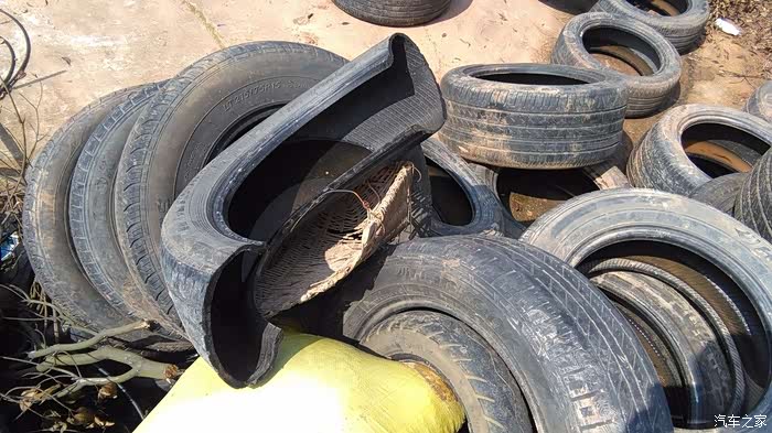 想看轮胎侧壁厚度的相片的来